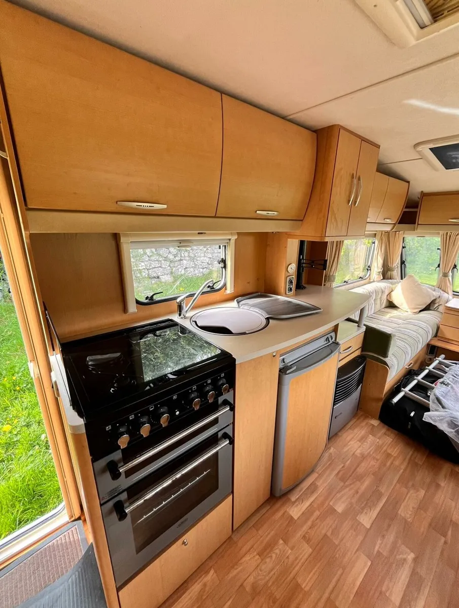 Caravan - Image 4