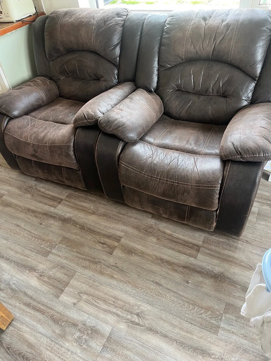 2 Reclining Chairs - Image 1