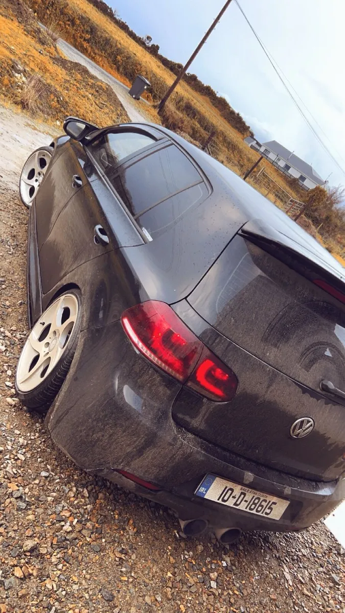 Volkswagen Golf 2010 - Image 1