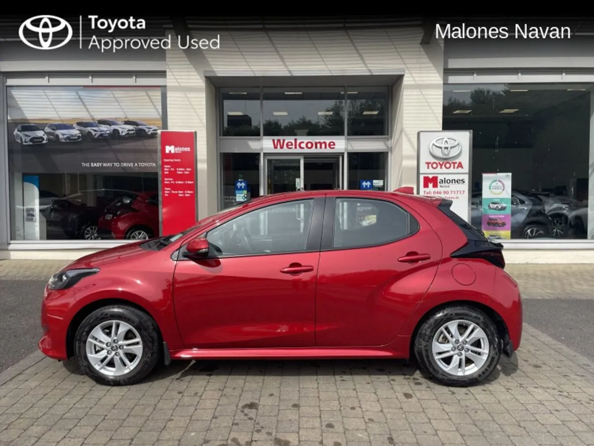 Toyota Yaris Yaris Hybrid Luna - Image 4