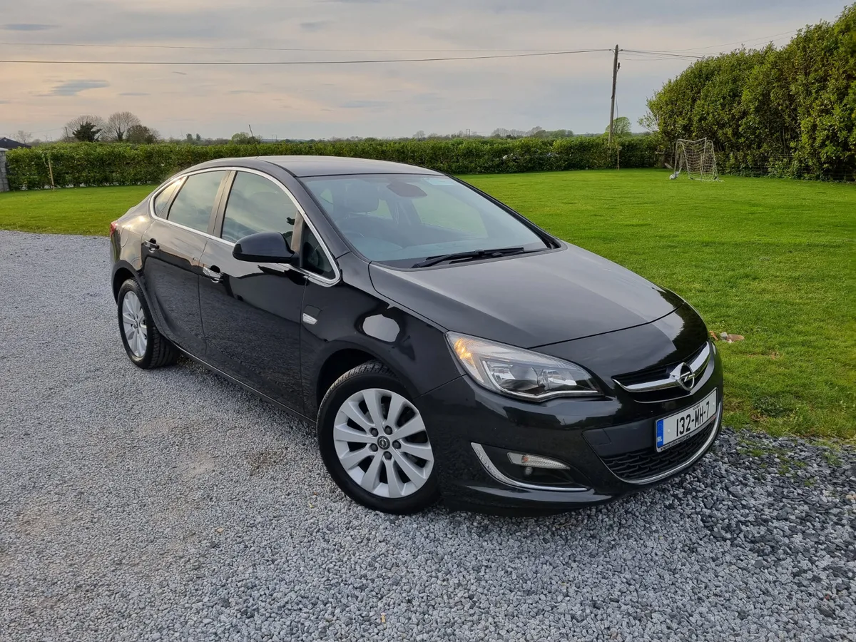 132 Opel Astra 1.7 Diesel Leather seats - Image 1