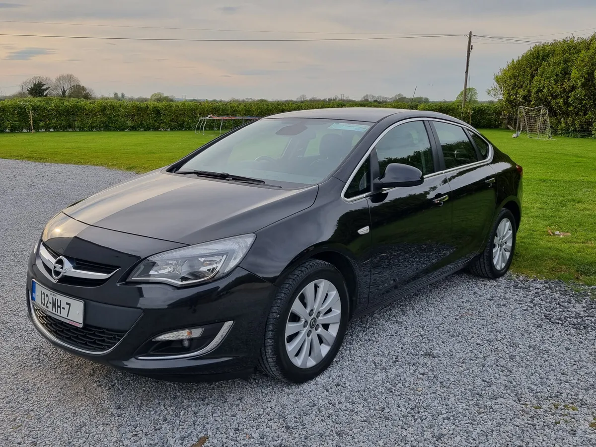 132 Opel Astra 1.7 Diesel Leather seats - Image 2
