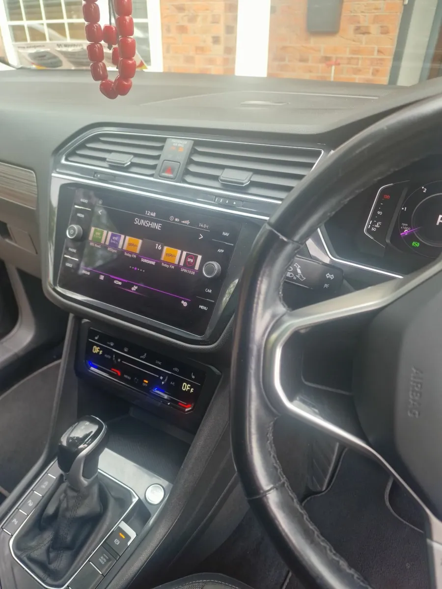 Volkswagen Tiguan 2022 - Image 3