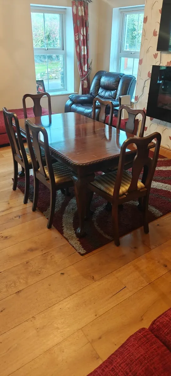 Dining room table and 6 chairs (ornate) - Image 4