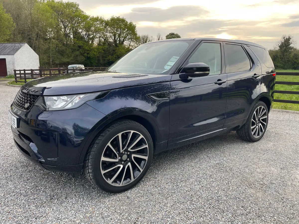 2017 Discovery 5 2.0 SD4 240bhp - Image 3