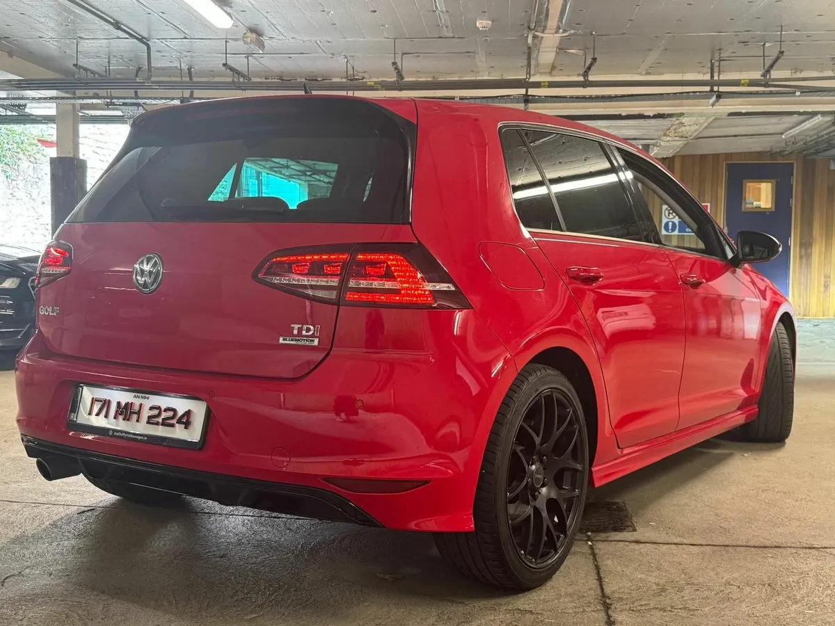 Volkswagen Golf 1.6 TDI R-Line - Image 3