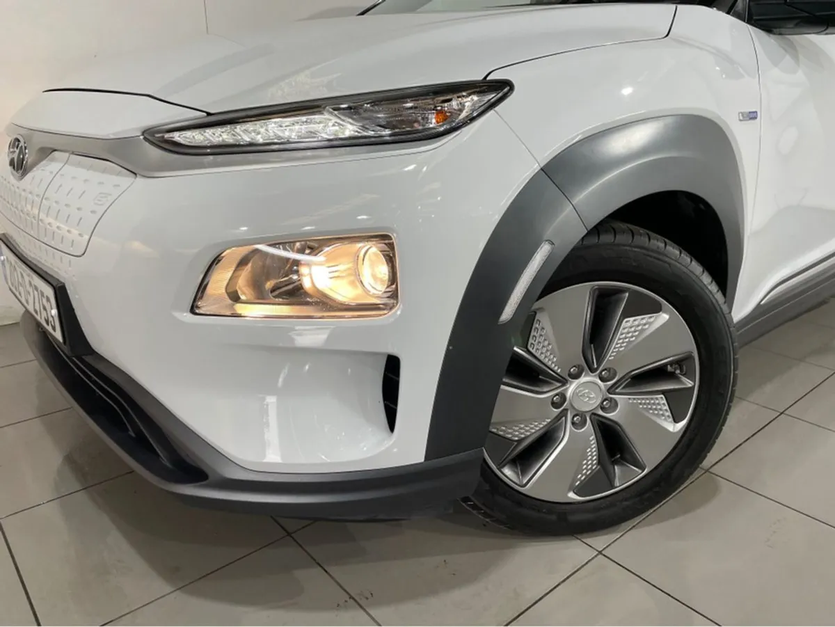 Hyundai Kona EV 5DR Auto - Image 3