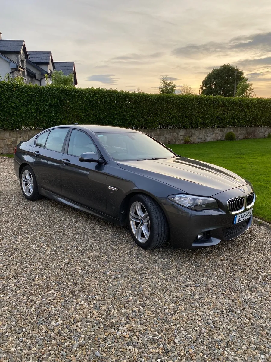 BMW 5-Series 2016 - Image 2