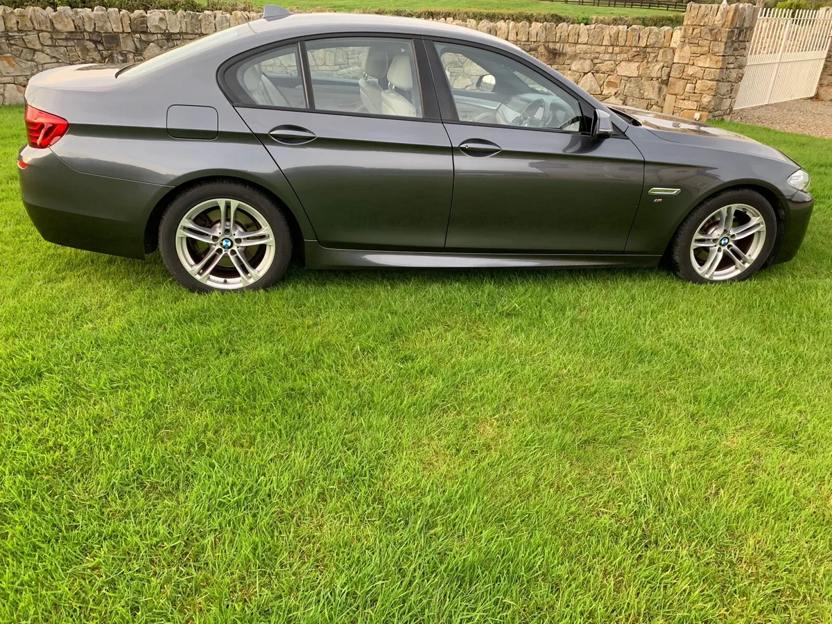 BMW 5-Series 2016 - Image 4