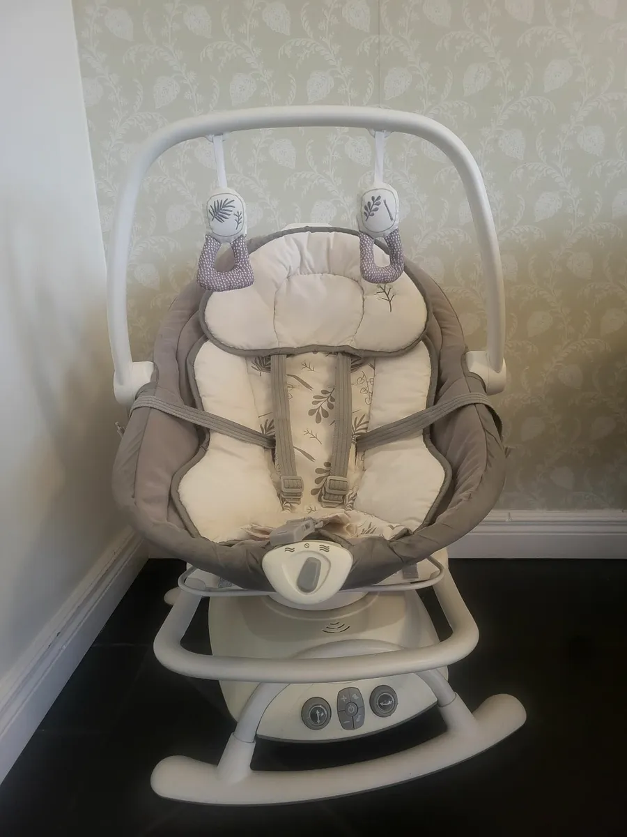 Motorised baby bouncer, stair gate, baby monitor - Image 1