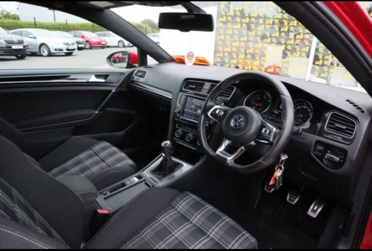 Gtd Volkswagen Golf - Image 4
