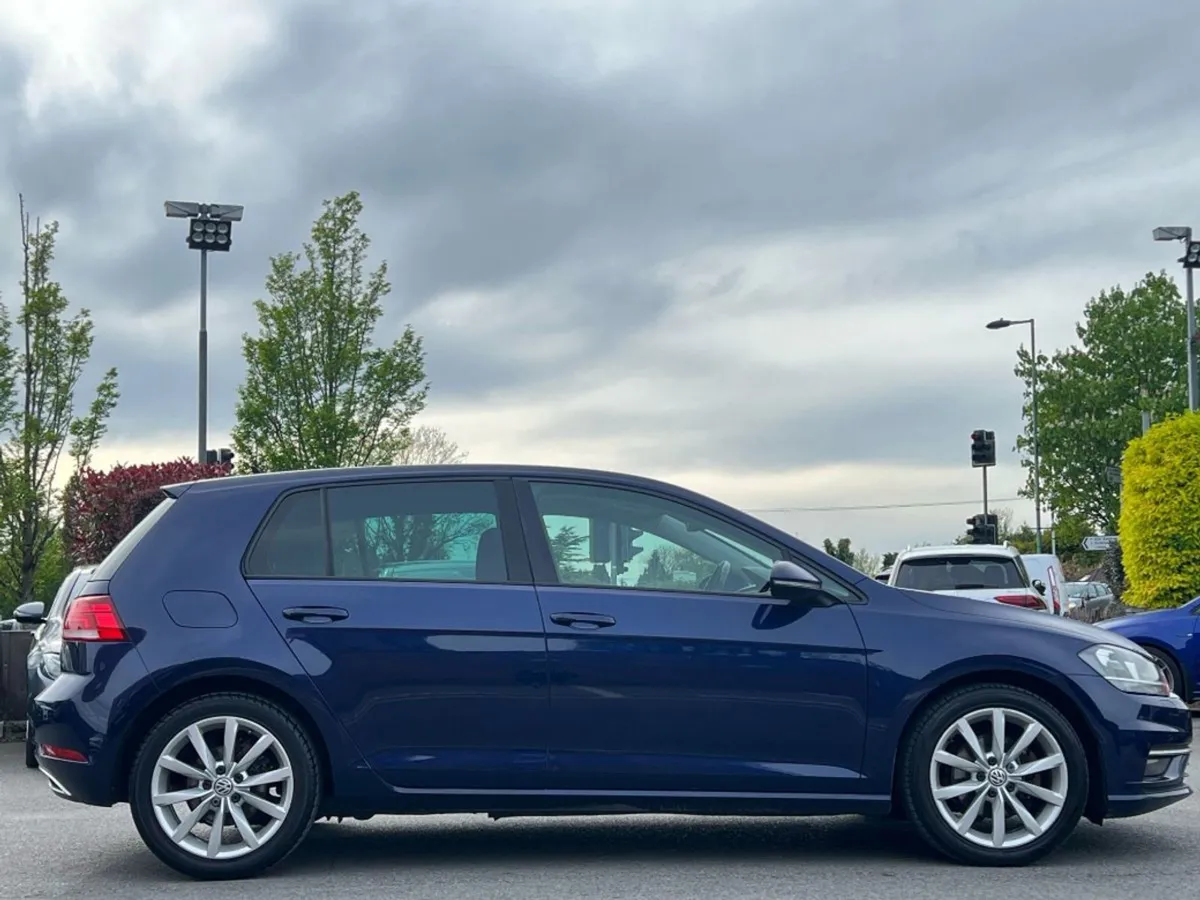 Volkswagen Golf Highline 1.6tdi 5DR 115HP  irish - Image 4