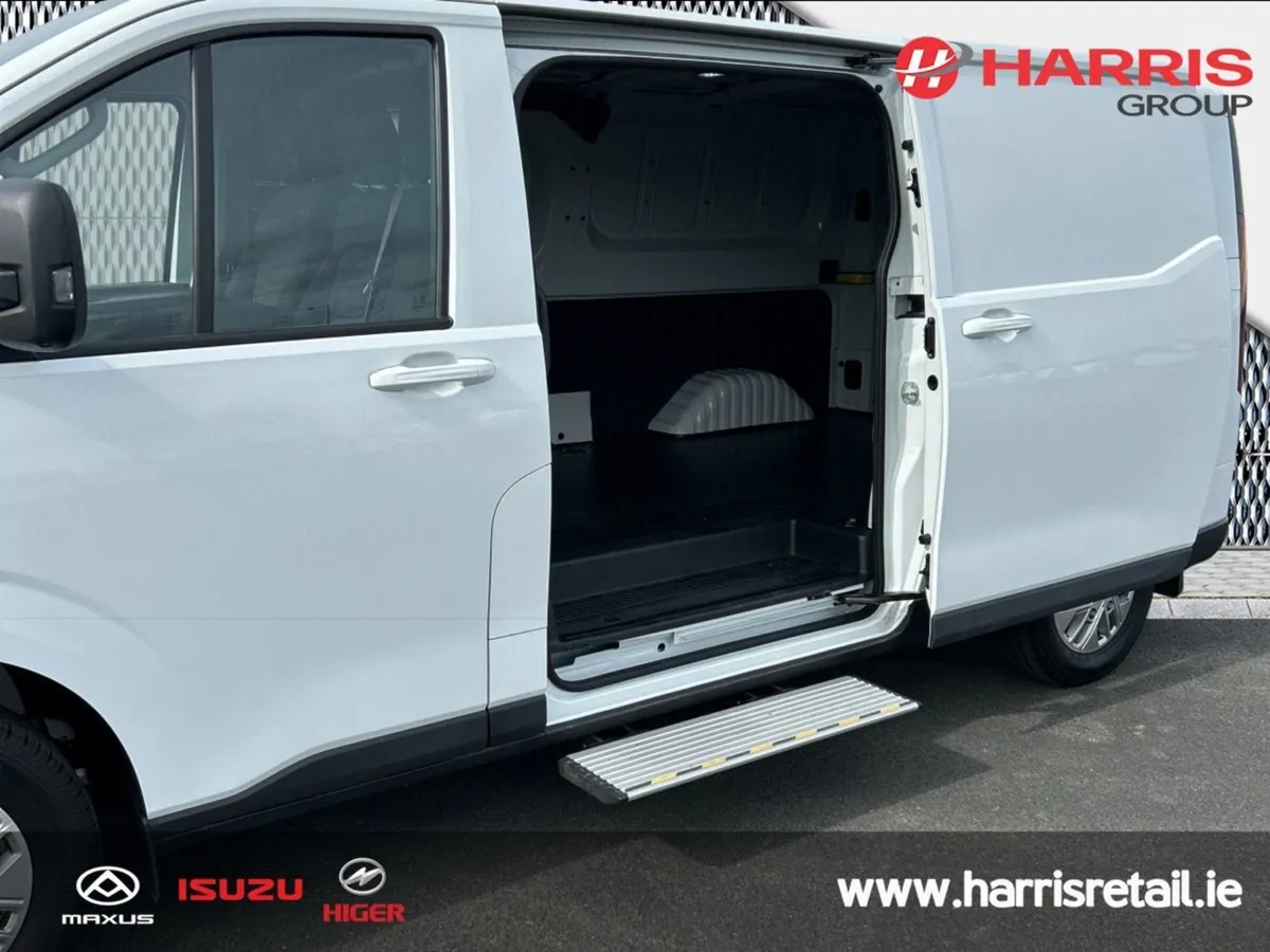 Maxus eDeliver 7 77kw L1h1 Panel Van - Image 4