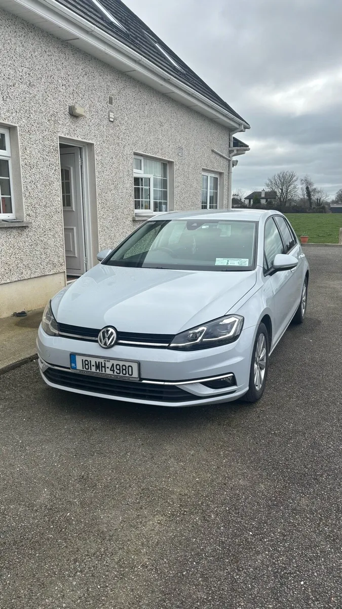 181 Volkswagen Golf - Image 3
