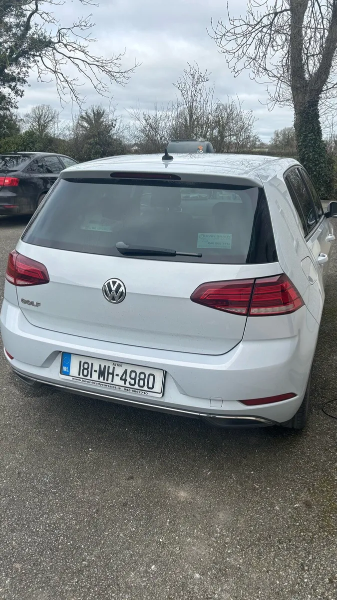 181 Volkswagen Golf - Image 4