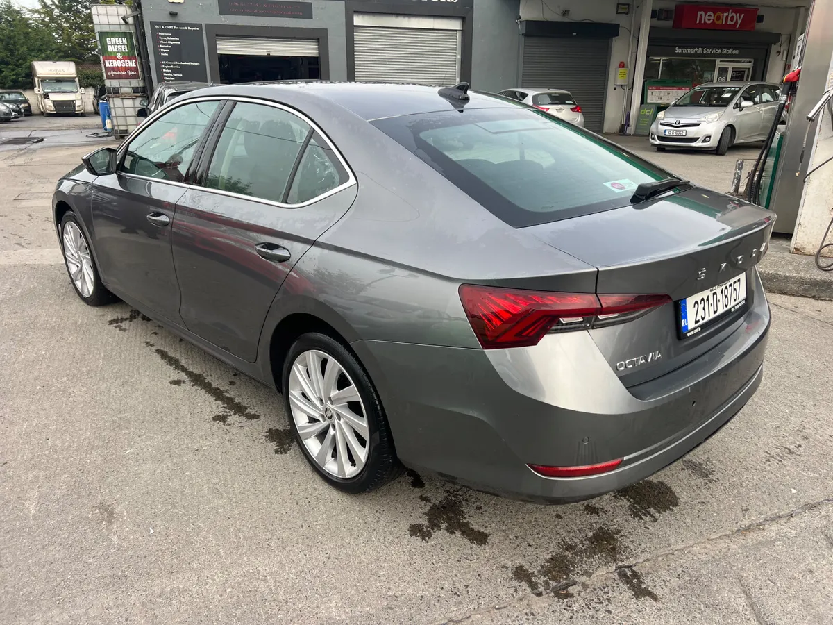 Skoda Octavia 2023 STY 2.0TDI 115HP DSG - Image 3