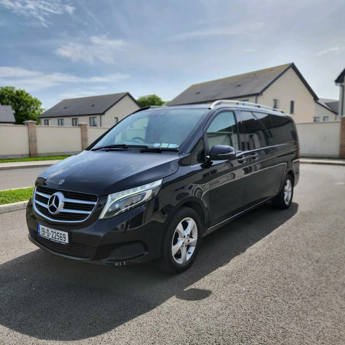 191 Mercedes V250 Viano €36750 - Image 3