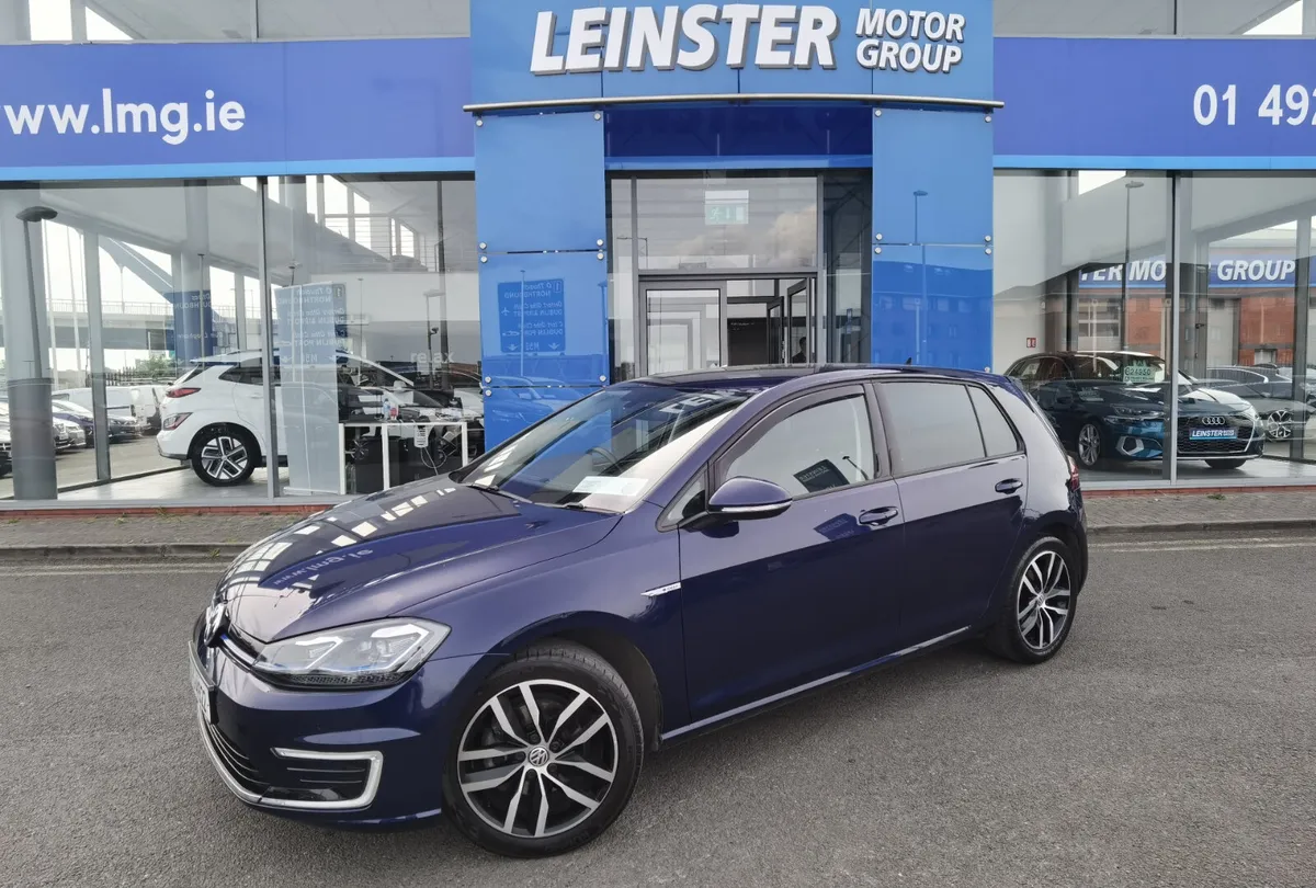 VOLKSWAGEN E-GOLF **EXECUTIVE** 136BHP - Image 1