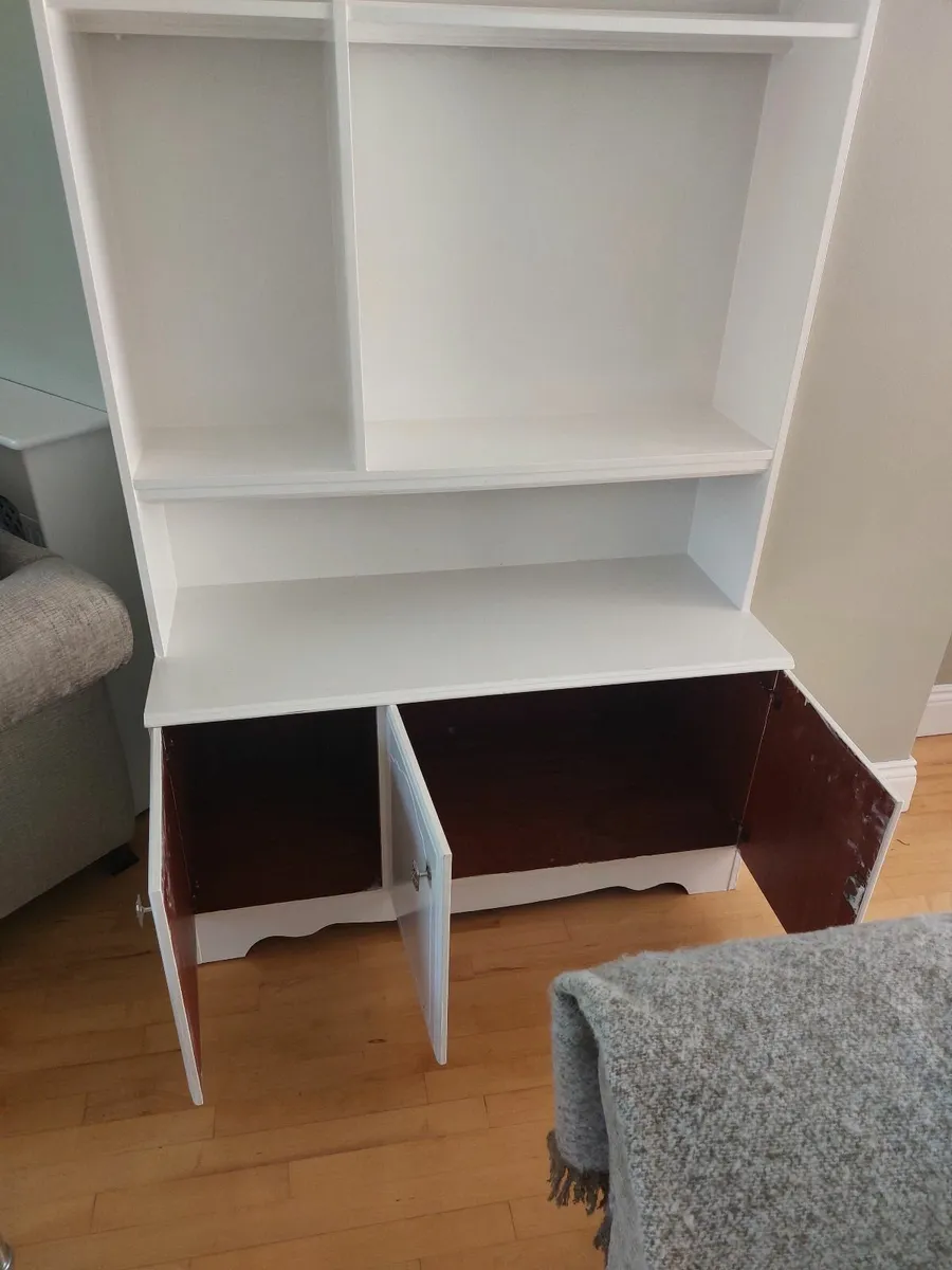 Display cabinet - Image 1