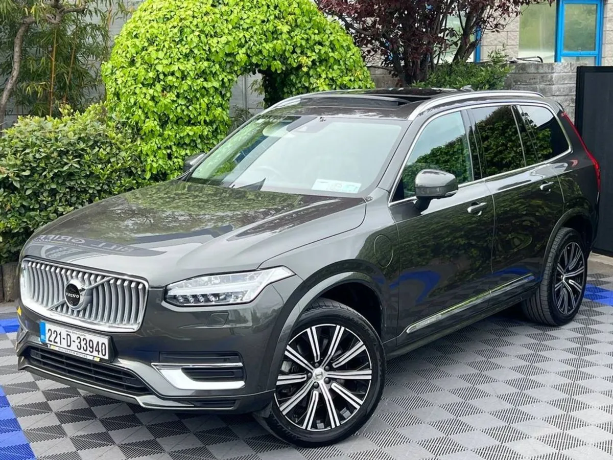 Volvo XC90 T8 Inscription 2.0 Hybrid Auto // 7-se - Image 1
