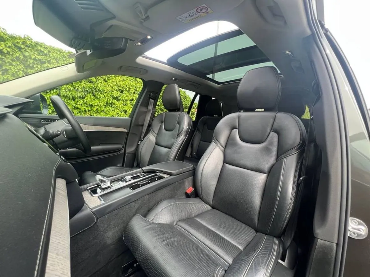 Volvo XC90 T8 Inscription 2.0 Hybrid Auto // 7-se - Image 2