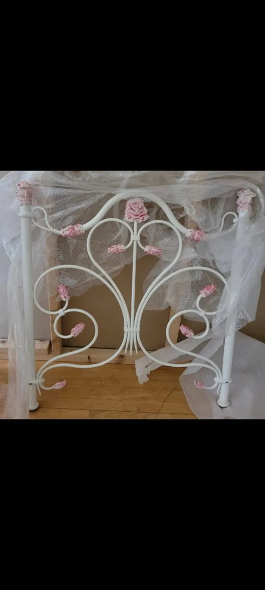 Single bed, No Mattress - Image 4