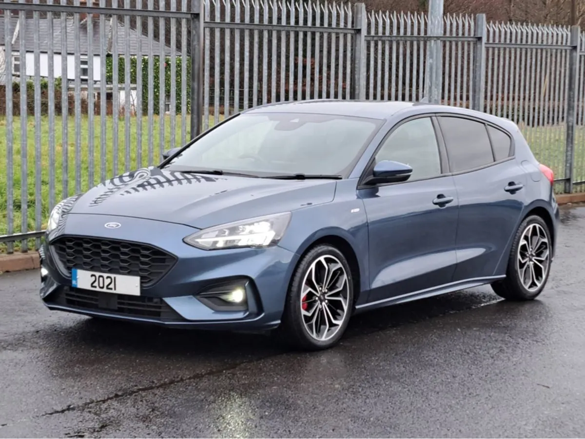 Ford Focus St-line X-edition 1.5tdci 120BHP  half - Image 4