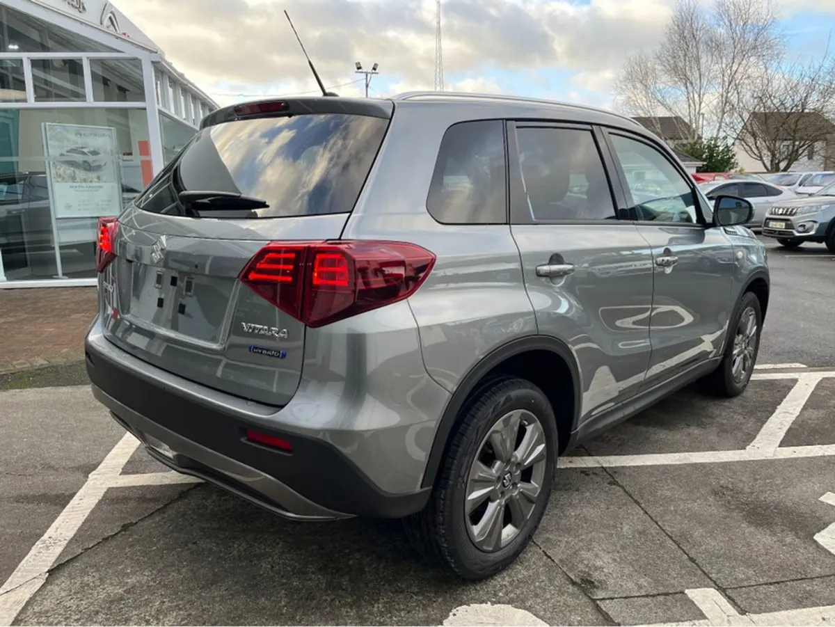 Suzuki Vitara 1.5 Full Hybrid Szt AGS - Image 3