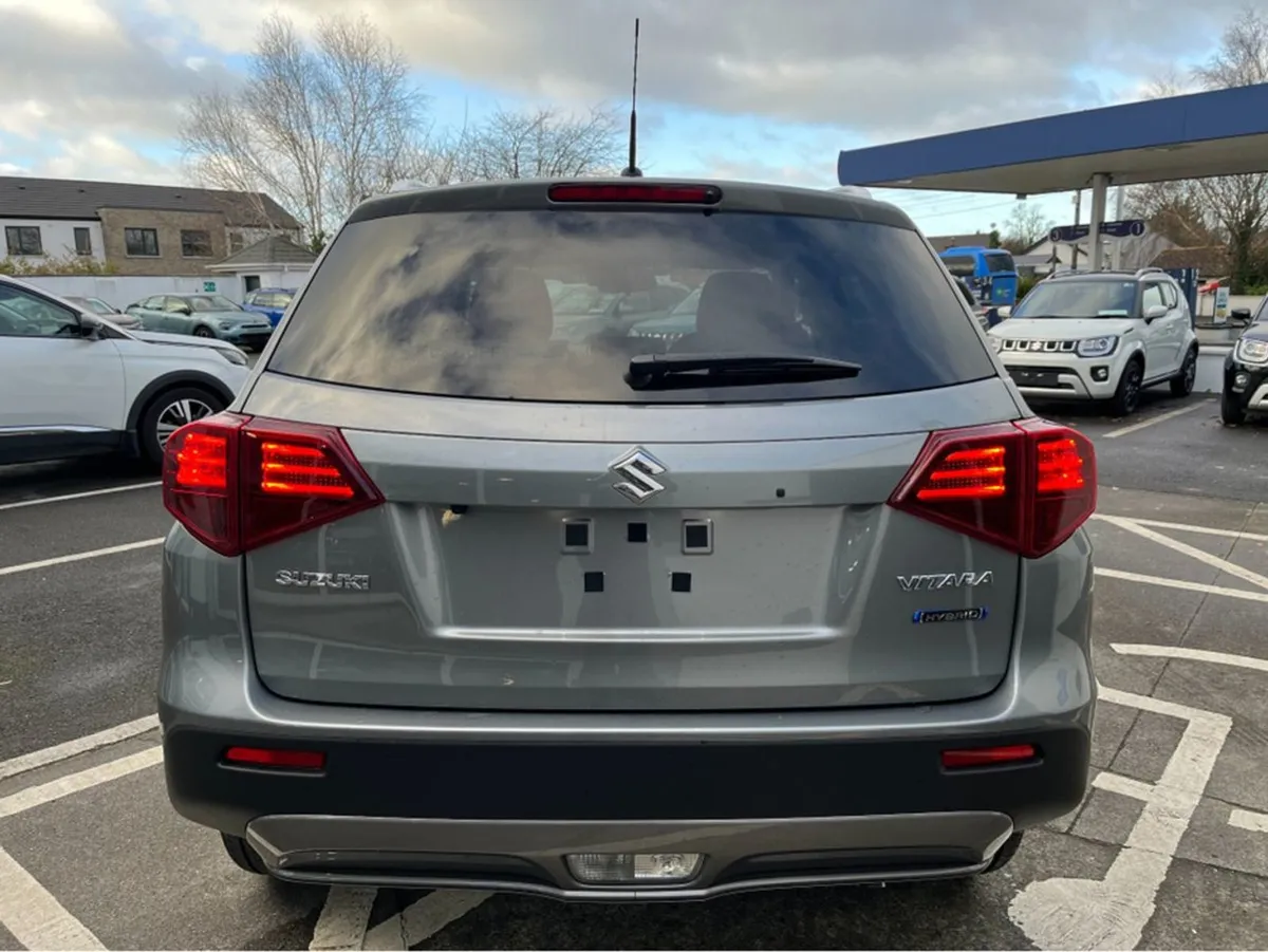 Suzuki Vitara 1.5 Full Hybrid Szt AGS - Image 4