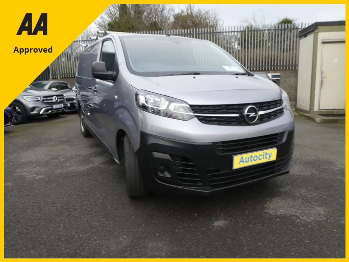 Opel Vivaro Komfort 6SP Tax DOE 11/25 Plus VAT - Image 1