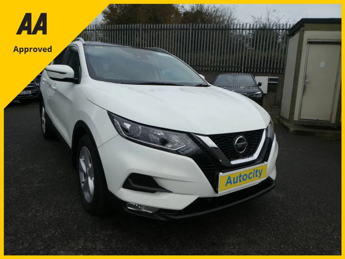 Nissan QASHQAI DSL 4DR Automatic - Image 1