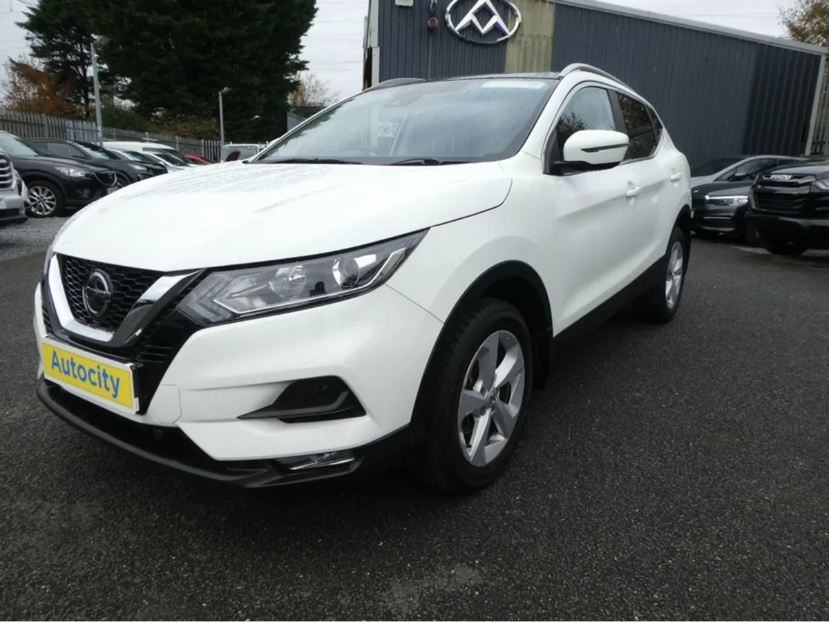 Nissan QASHQAI DSL 4DR Automatic - Image 2