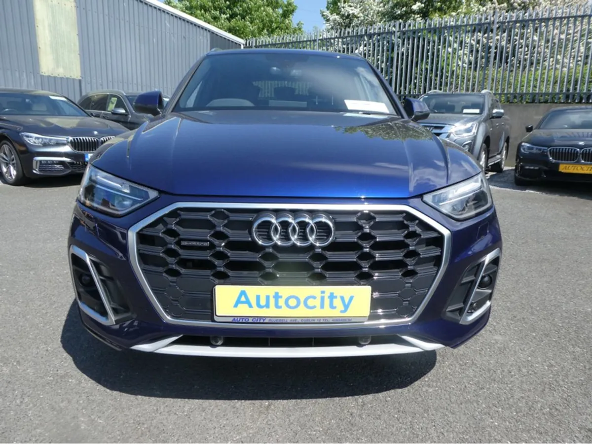 Audi Q5 40 TDI S-tronic Q S Line 5DR Auto - Image 2