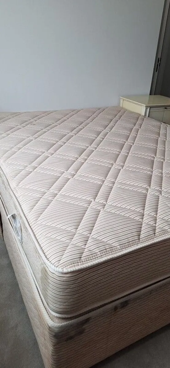 Kingsize Divan Bed and King Koil Three Club Contract Mattress - Image 4