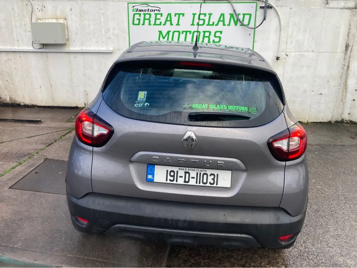 Renault Captur Play TCE 90 My18 4DR - Image 3