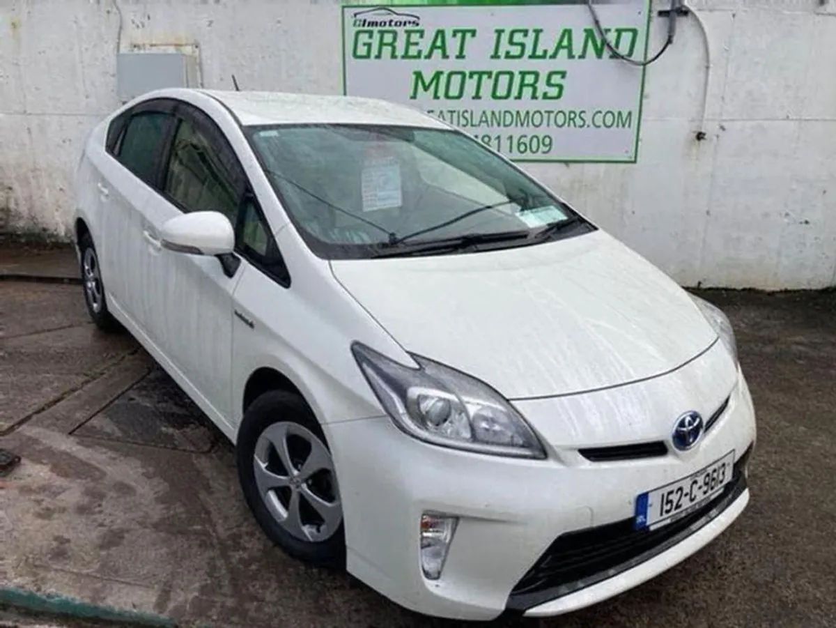 Toyota Prius 1.8 Hybrid White Leather Interior Pe - Image 1