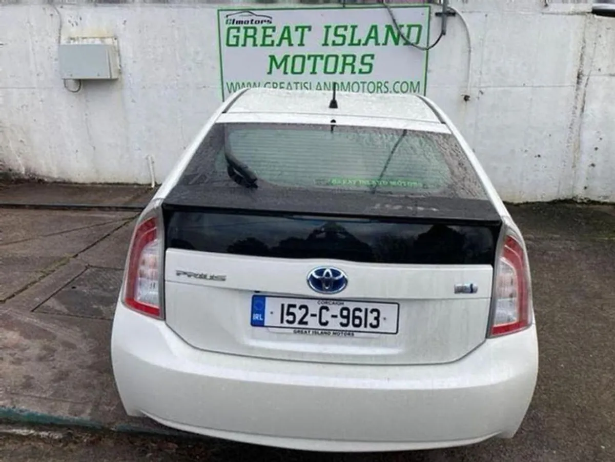 Toyota Prius 1.8 Hybrid White Leather Interior Pe - Image 3