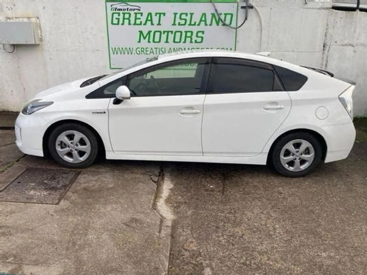 Toyota Prius 1.8 Hybrid Petrol Automatic - Image 3