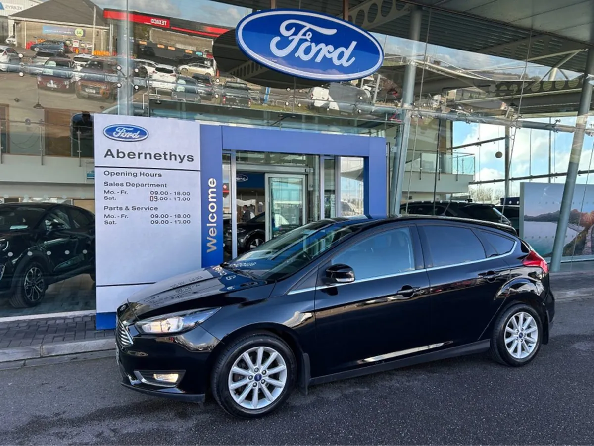 Ford Focus Titanium 1.0 125PS 6speed 4DR - Image 1