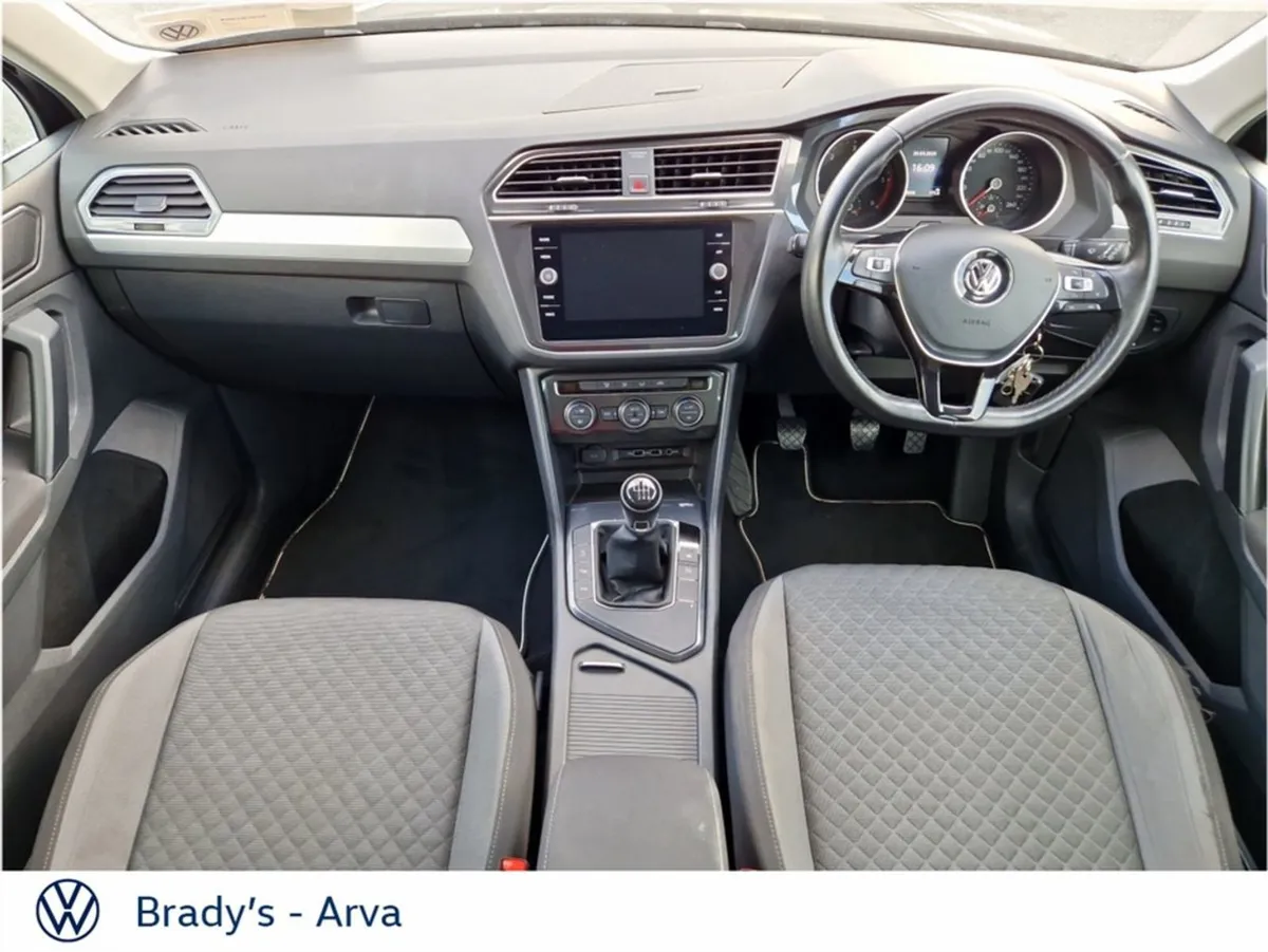Volkswagen Tiguan Comfortline 2.0 TDI 115BHP M6F - Image 2