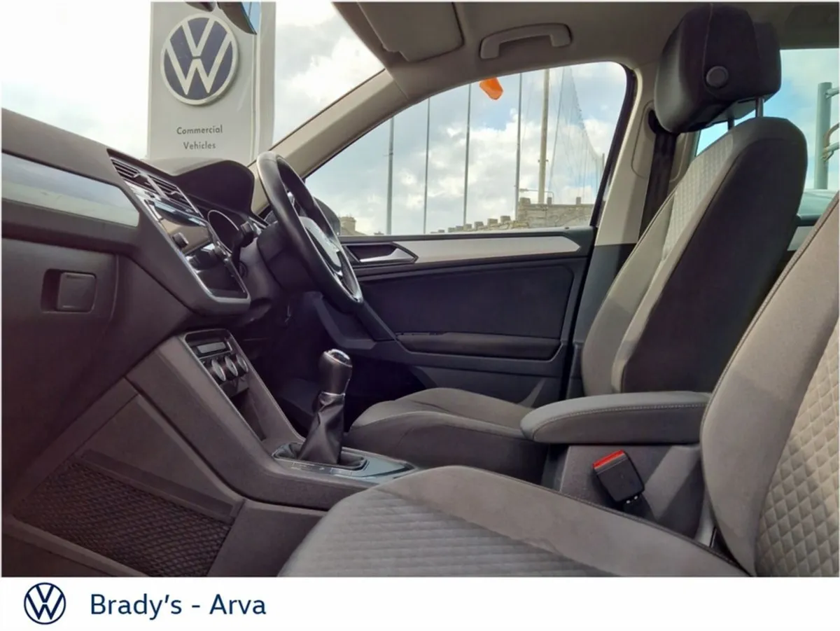 Volkswagen Tiguan Comfortline 2.0 TDI 115BHP M6F - Image 4