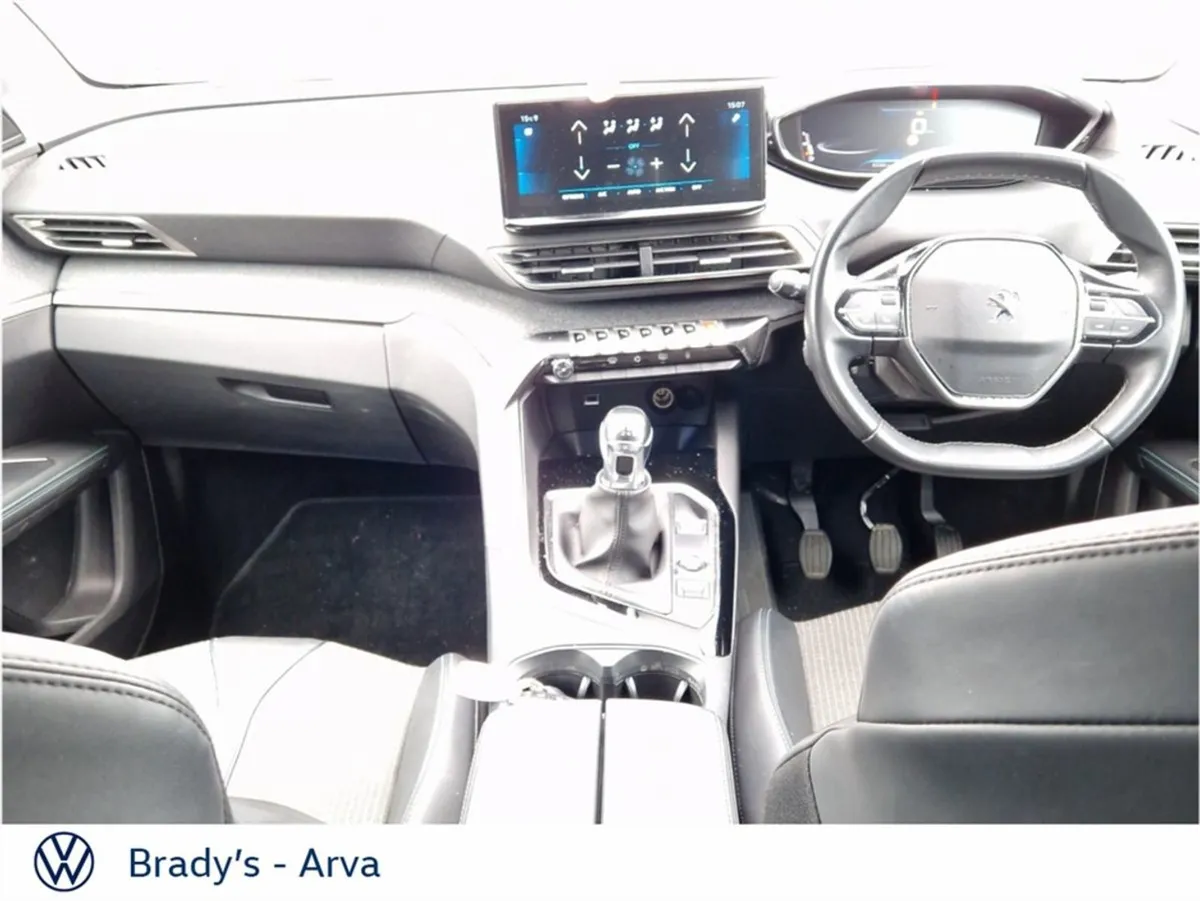 Peugeot 5008 FL Allure 1.5 Blue HDI 13 130 6.2 - Image 2