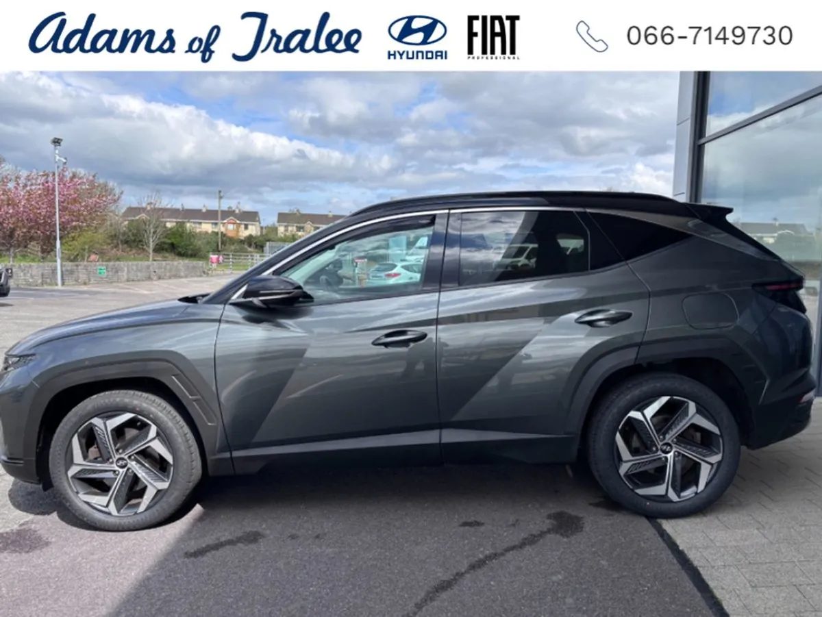Hyundai Tucson Ix35 Executive Plus 2tone 5DR Auto - Image 2