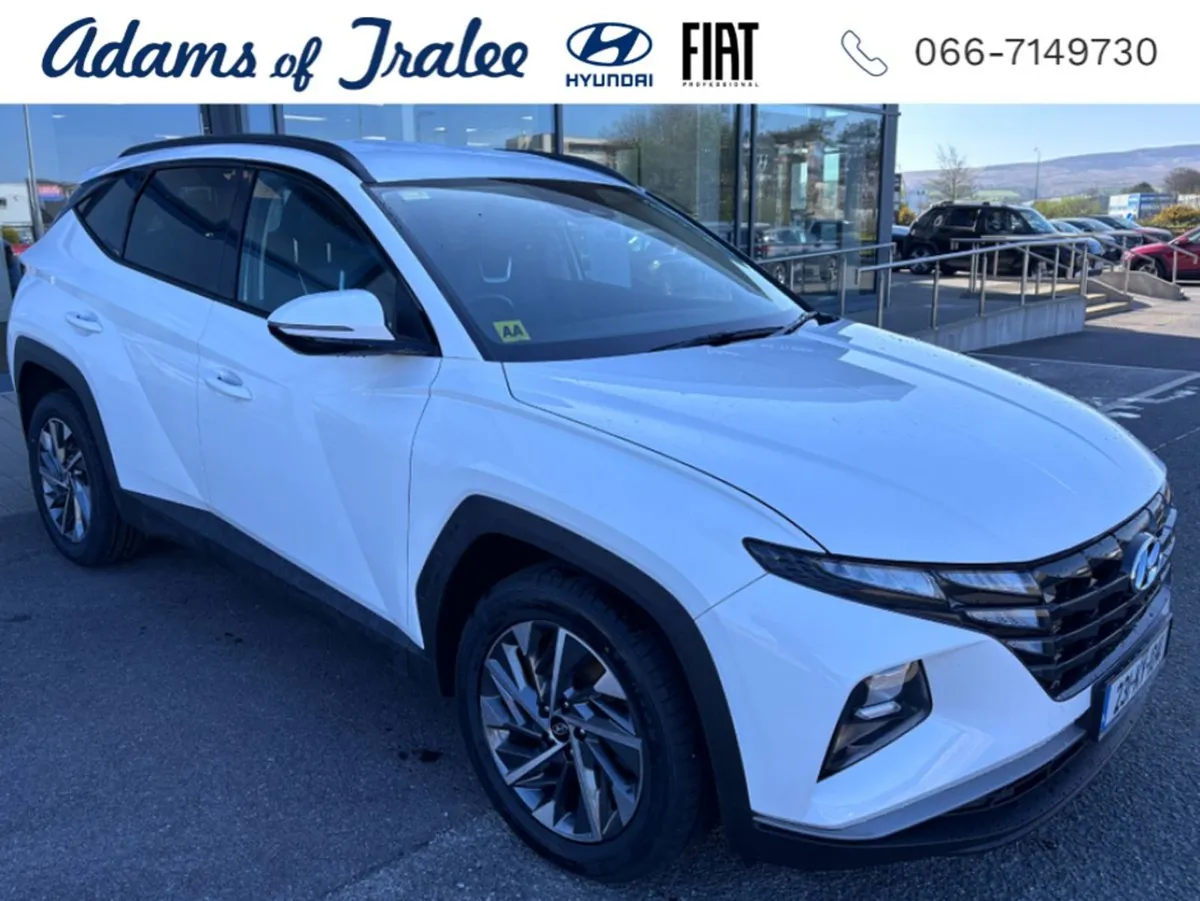 Hyundai Tucson Ix35 Executive 5DR - Image 1
