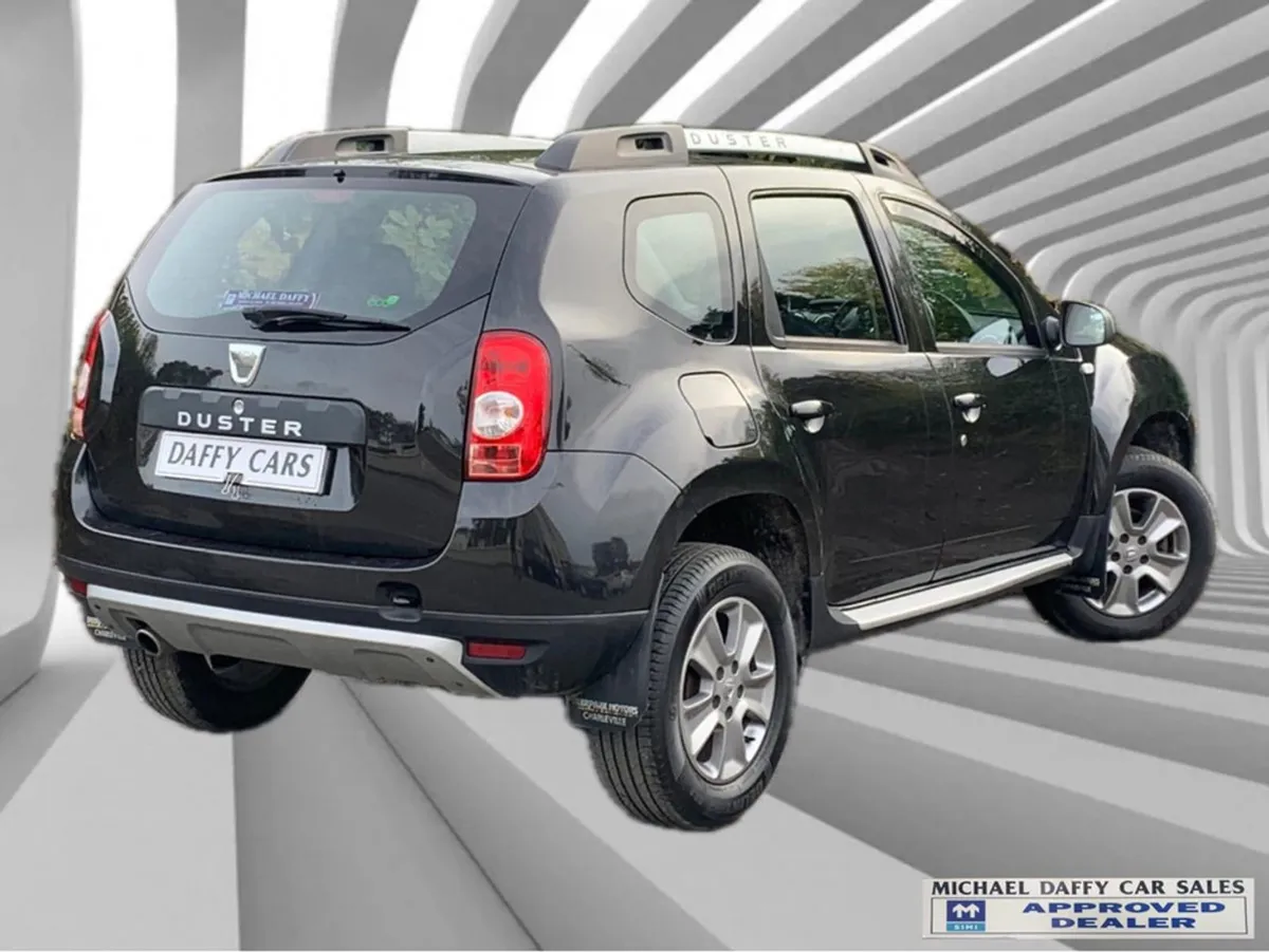 Dacia Duster Signature 1.5 DCI 110 4X 4DR - Image 3