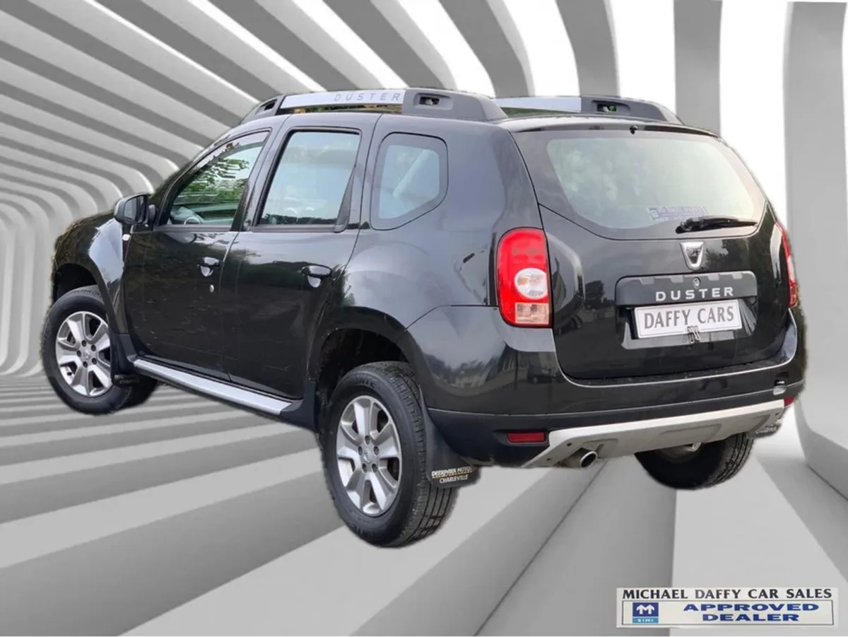 Dacia Duster Signature 1.5 DCI 110 4X 4DR - Image 4