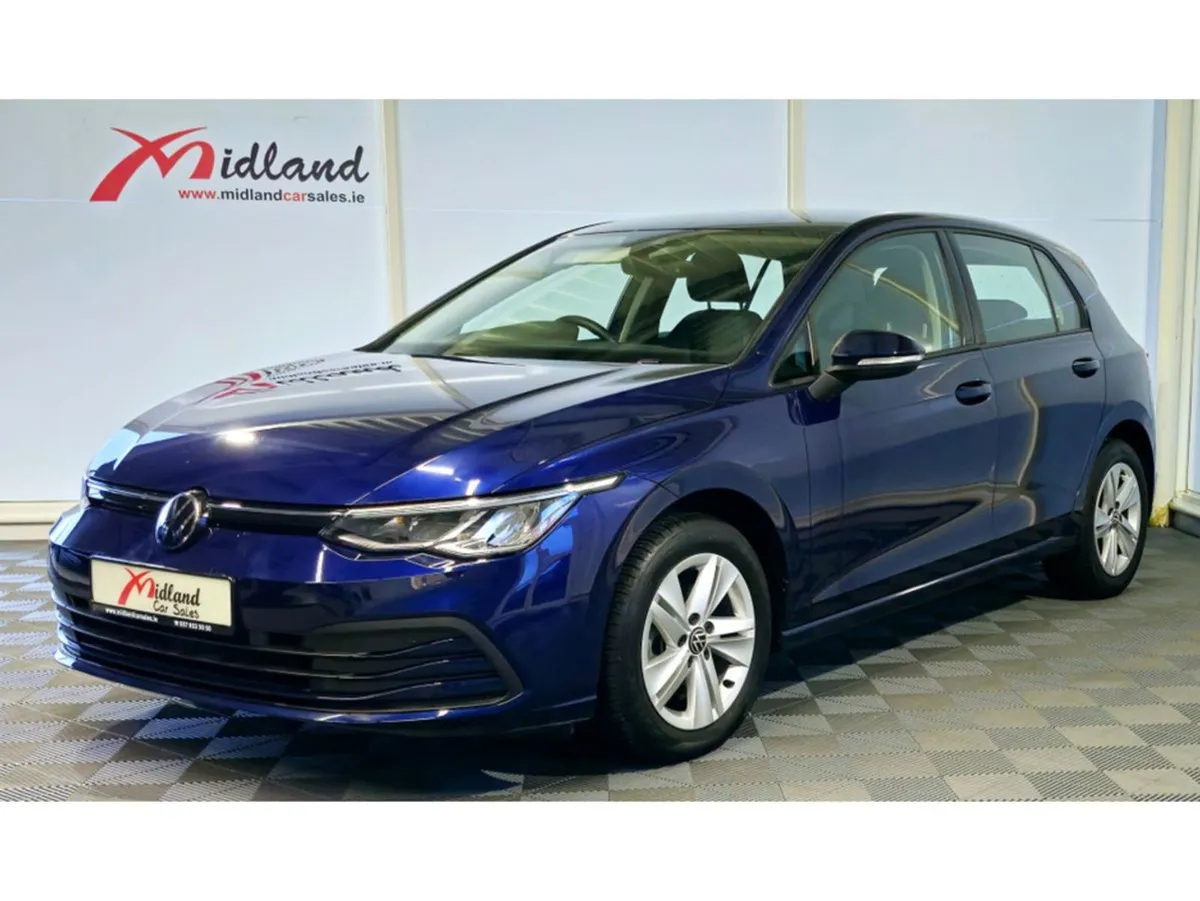 Volkswagen Golf 1.0 TSI 110HP Life Mhev - Image 1