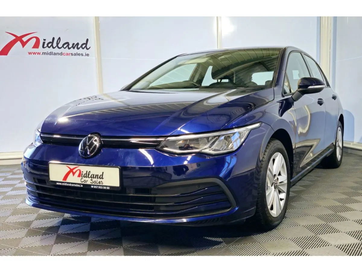 Volkswagen Golf 1.0 TSI 110HP Life Mhev - Image 2