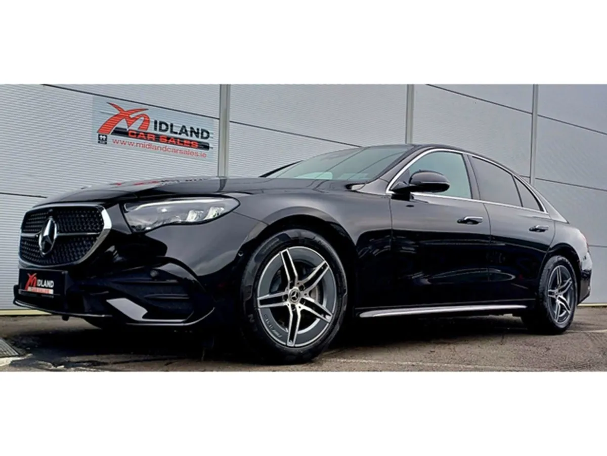 Mercedes-Benz E-Class E220d AMG  beige Macchiato - Image 3