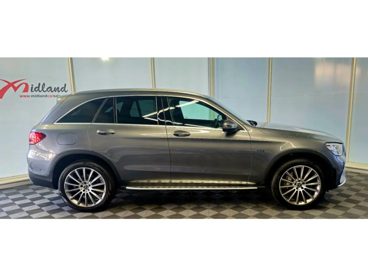 Mercedes-Benz GLC-Class 300DE AMG Line Premium - Image 2